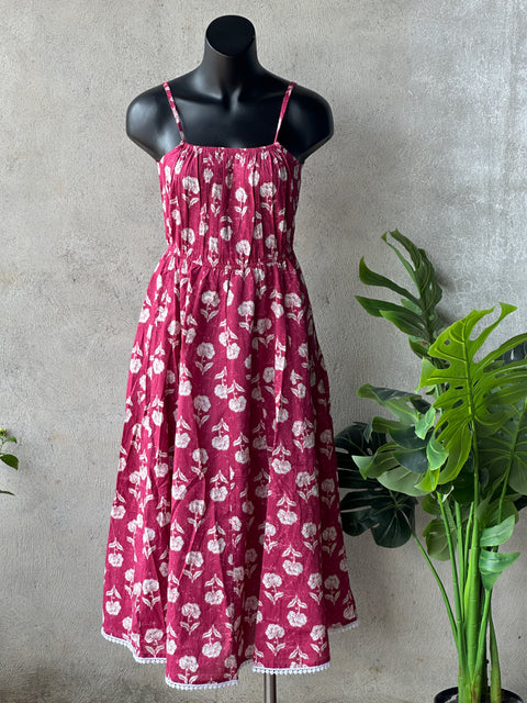 Floral printed sphegetti cotton gown