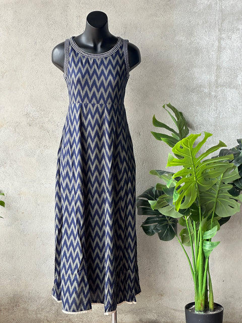 Zigzag printed Rayon gown - Navy