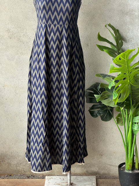 Zigzag printed Rayon gown - Navy