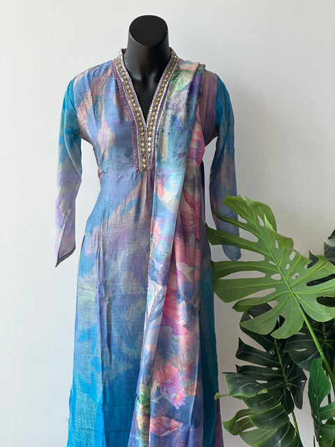 Mirror V neck printed muslin kurta pant set