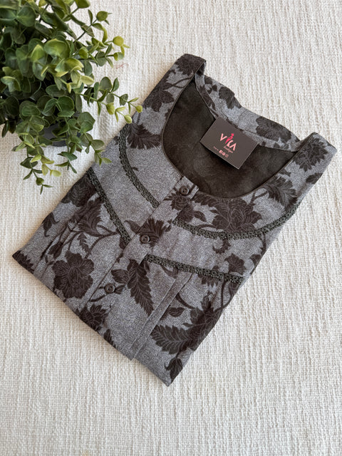 L size printed Alpine nighty