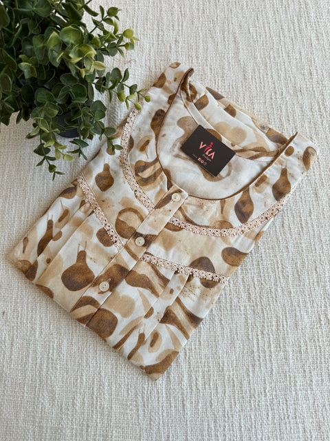 L size printed Alpine nighty