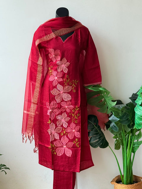 Embroidery Dola silk suit set - Ruby red