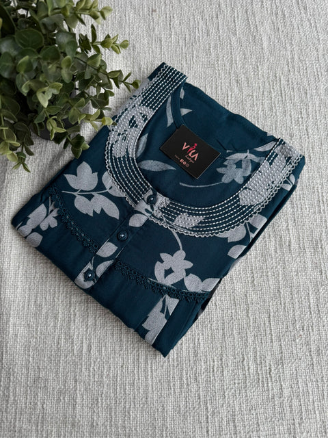 L Size Printed alpine nighty