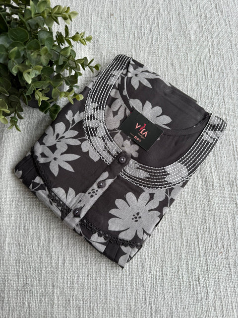 XXL Size Printed alpine nighty