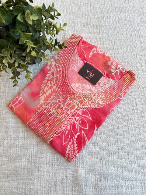 XL size printed Alpine nighty