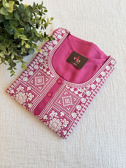 XL size printed Alpine nighty