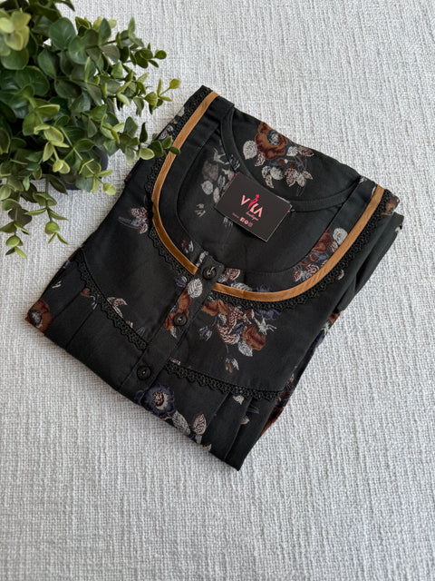 L size printed Alpine nighty