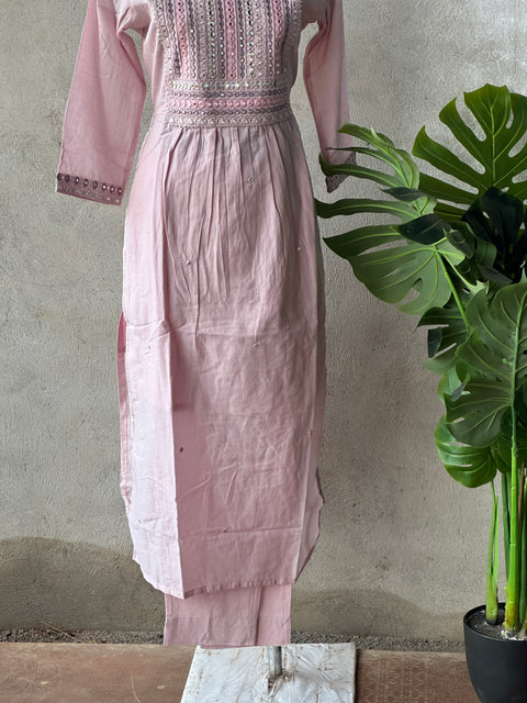 Baby Pink neck work cotton kurti pant