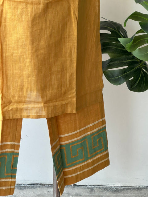 Musturd printed cotton kurta pant