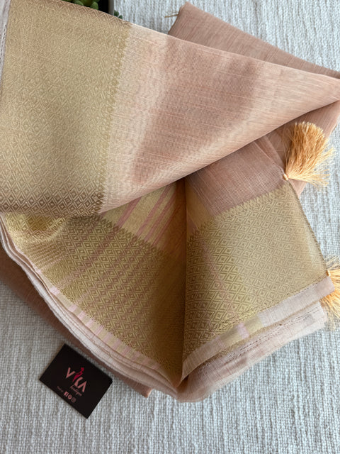 weaving border tissue saree