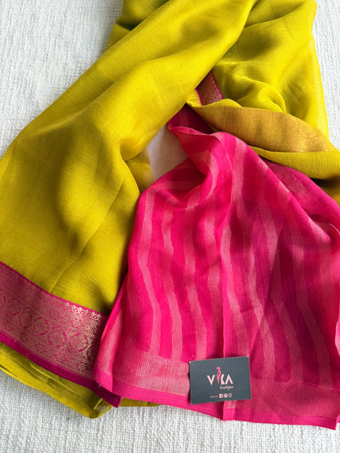 Plain chiffon saree with blouse